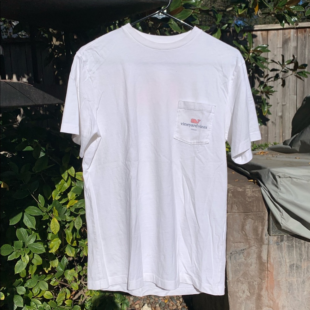 Vineyard Vine T-shirt